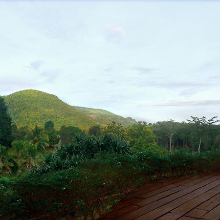 ホテル Nuyu Khaoyai Pong Talong エクステリア 写真