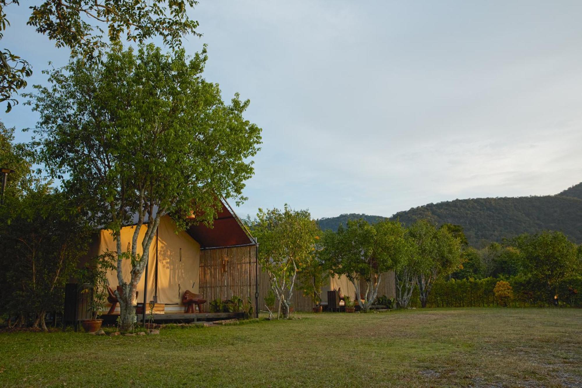 ホテル Nuyu Khaoyai Pong Talong エクステリア 写真