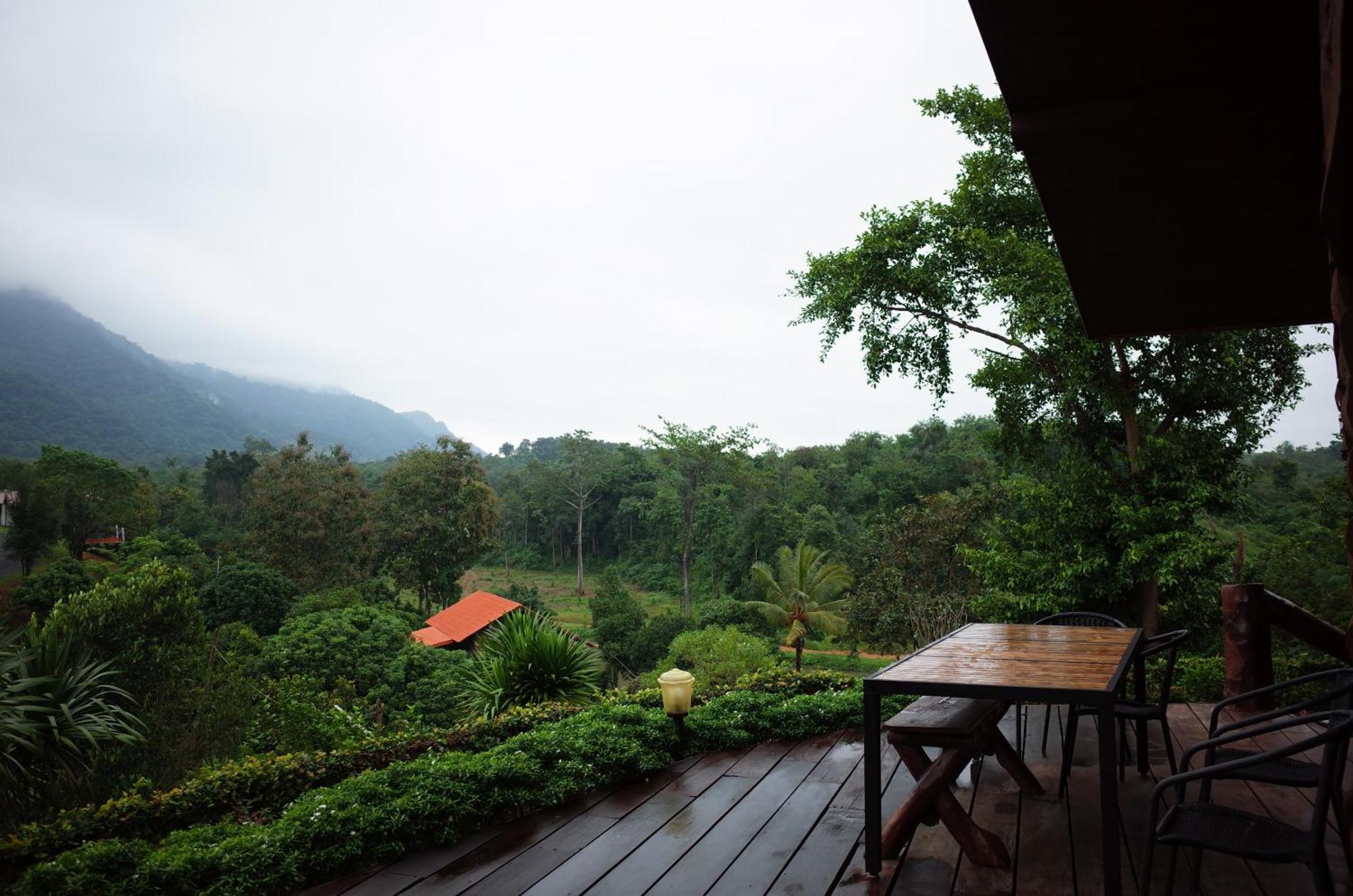 ホテル Nuyu Khaoyai Pong Talong エクステリア 写真